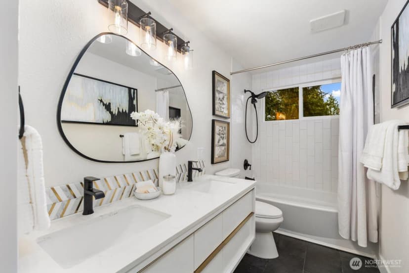 Property photo for 14240 Lake Hills Boulevard, Bellevue photo 23