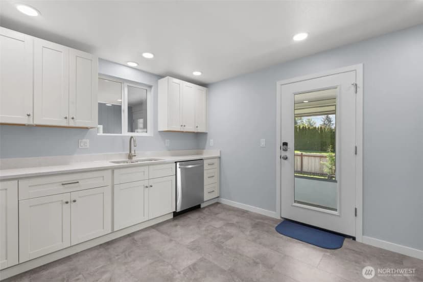 Property photo for 15108 74th Street E, Sumner photo 9