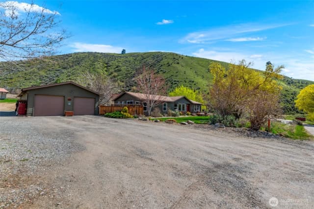 Property photo for 61 Twin Ponds Lane, Cashmere photo 2
