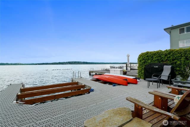 Property photo for 506 Lakeside Avenue S #w1, Seattle