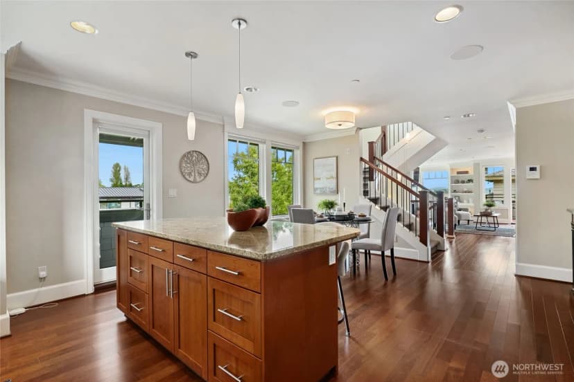 Property photo for 506 Lakeside Avenue S #w1, Seattle photo 15