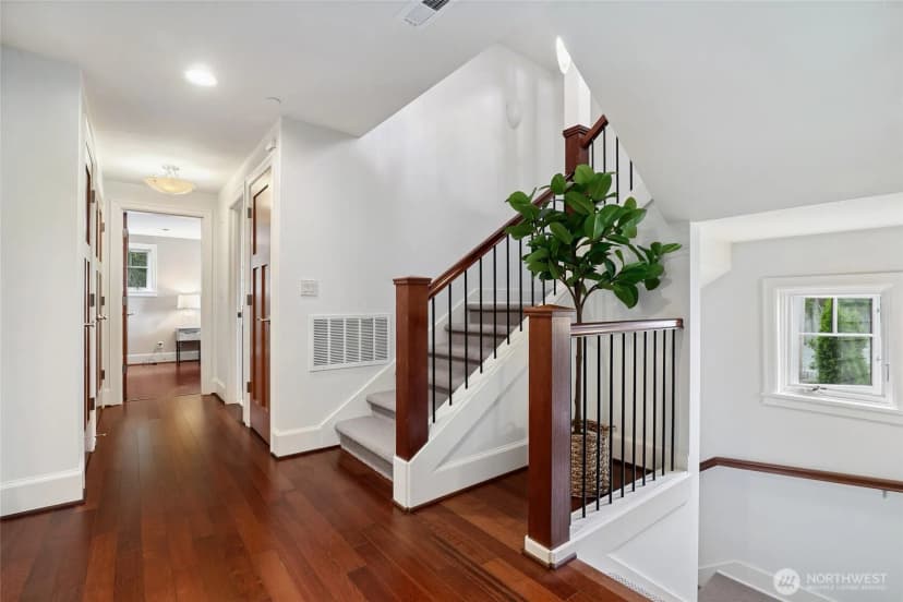 Property photo for 506 Lakeside Avenue S #w1, Seattle photo 21