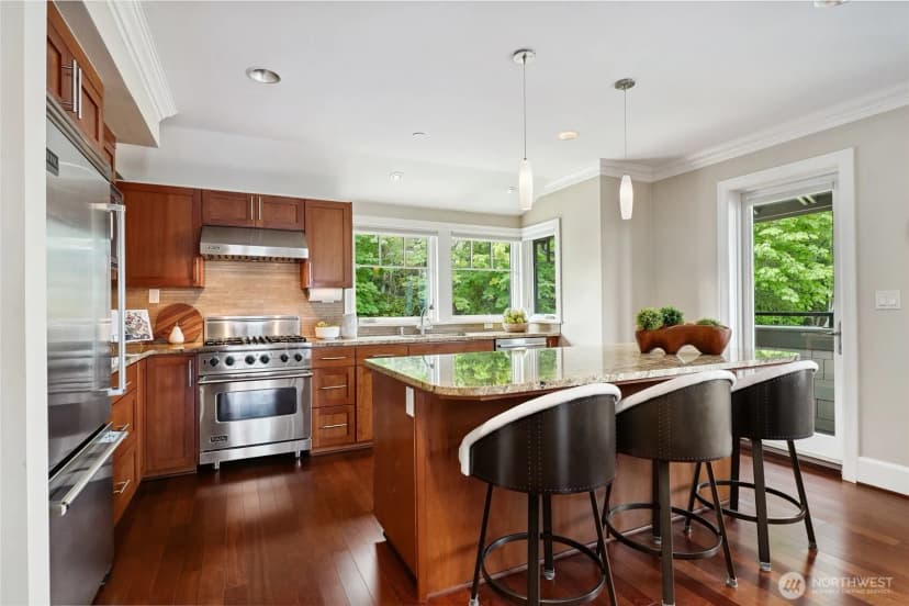 Property photo for 506 Lakeside Avenue S #w1, Seattle photo 12