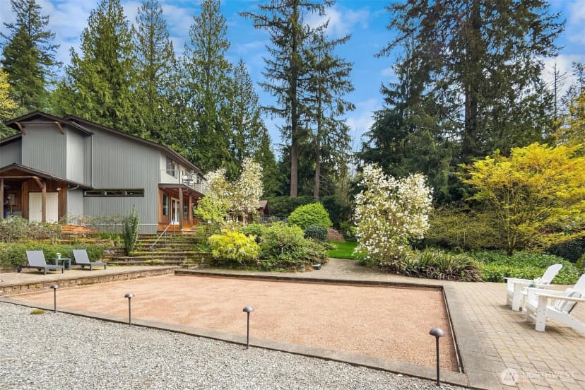 Property photo for 25137 Se Mirrormont Place, Issaquah photo 35