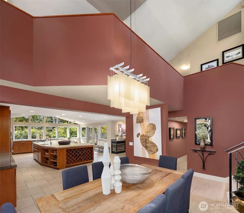 Property photo for 25137 Se Mirrormont Place, Issaquah photo 5