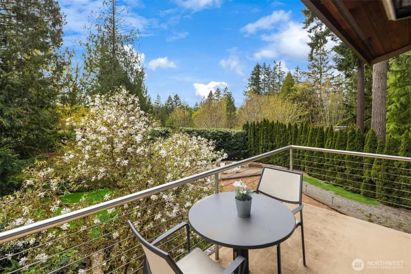 Property photo for 25137 Se Mirrormont Place, Issaquah photo 24