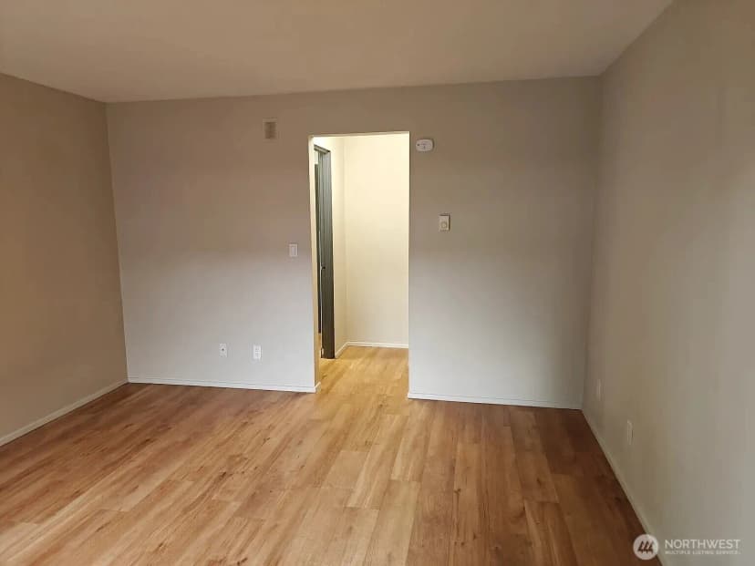 Property photo for 11521 26th Avenue Ne, Seattle photo 13