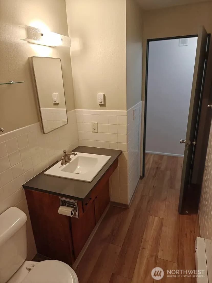 Property photo for 11521 26th Avenue Ne, Seattle photo 17