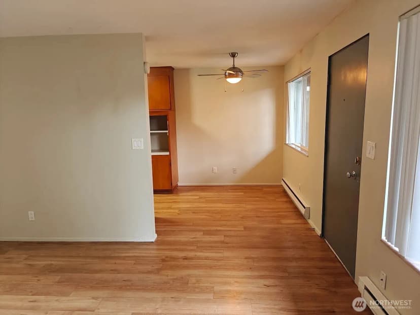 Property photo for 11521 26th Avenue Ne, Seattle photo 11