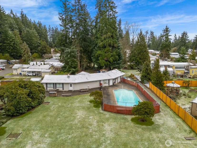 Property photo for 20500 Se 32nd Drive, Bothell photo 28