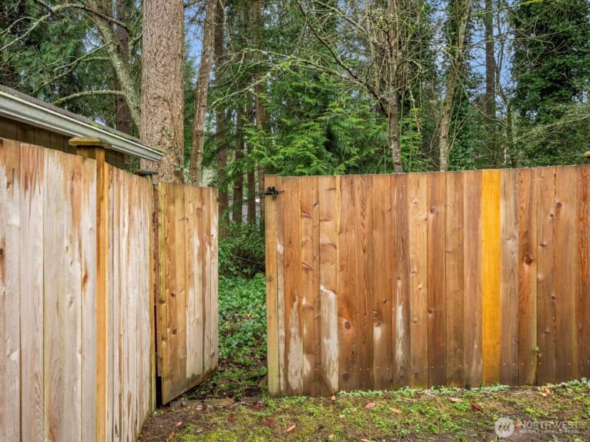 Property photo for 20500 Se 32nd Drive, Bothell photo 15