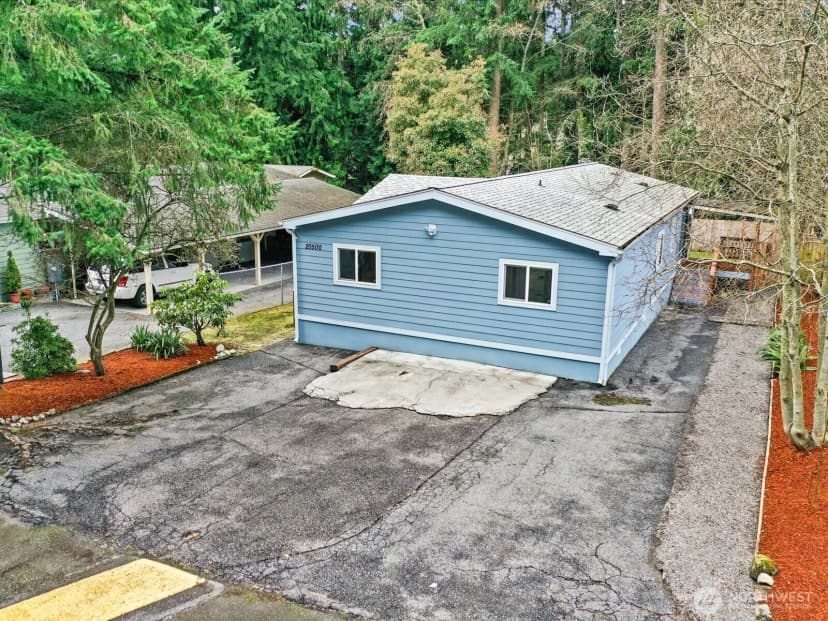 Property photo for 20500 Se 32nd Drive, Bothell photo 24