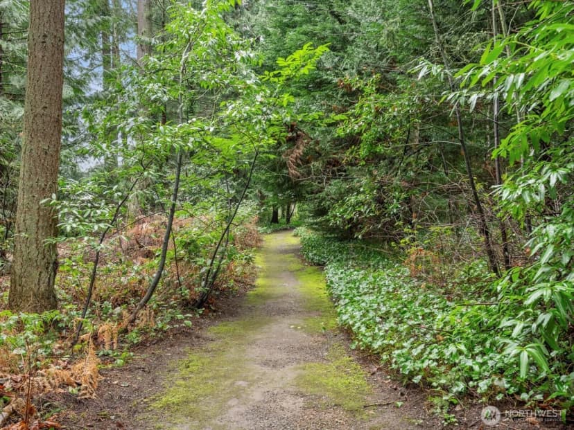 Property photo for 20500 Se 32nd Drive, Bothell photo 14