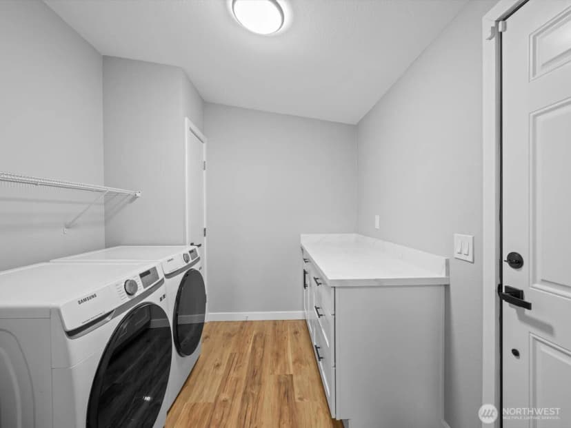 Property photo for 20500 Se 32nd Drive, Bothell photo 19