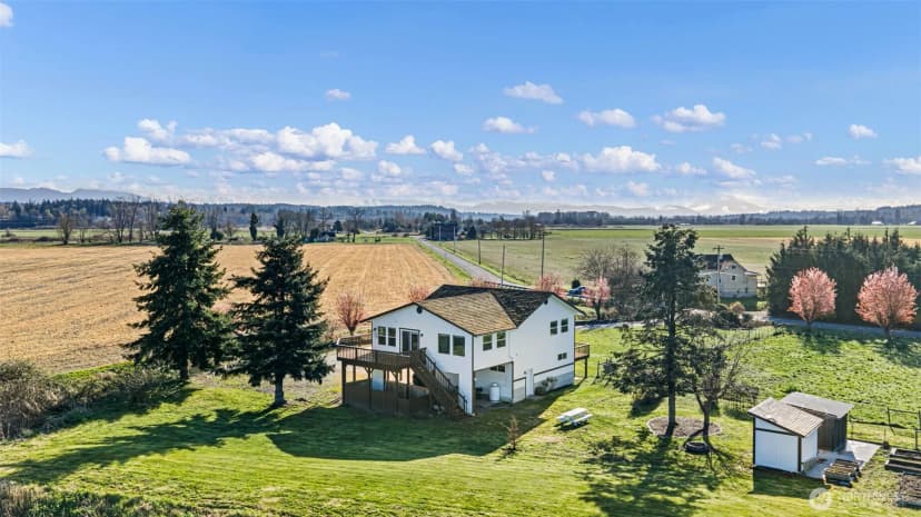 Property photo for 9405 Thomle Road, Stanwood photo 3