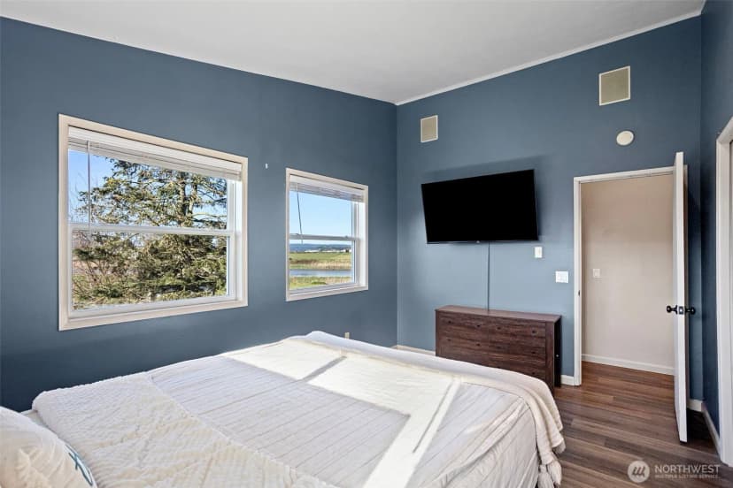 Property photo for 9405 Thomle Road, Stanwood photo 15