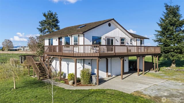 Property photo for 9405 Thomle Road, Stanwood photo 2