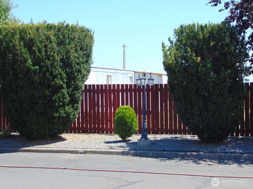Property photo for 12525 W Sunset Highway, Airway Heights photo 16