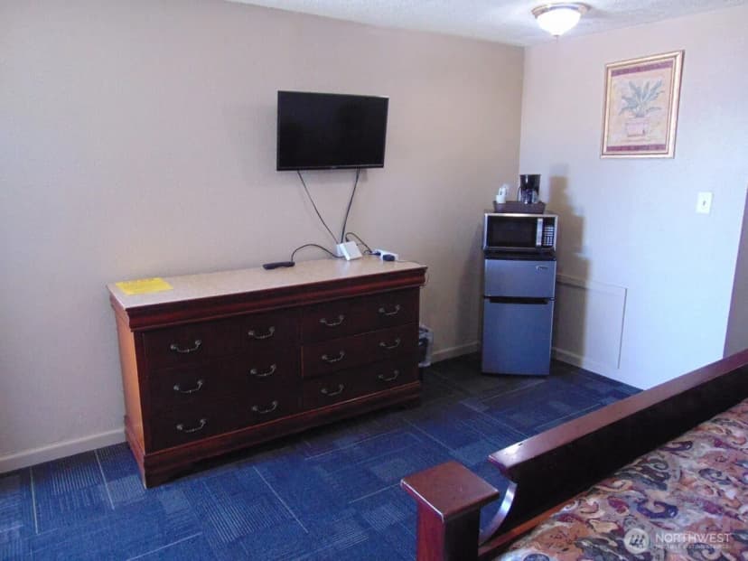 Property photo for 12525 W Sunset Highway, Airway Heights photo 17