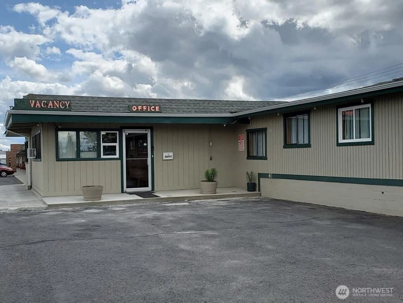 Property photo for 12525 W Sunset Highway, Airway Heights photo 36