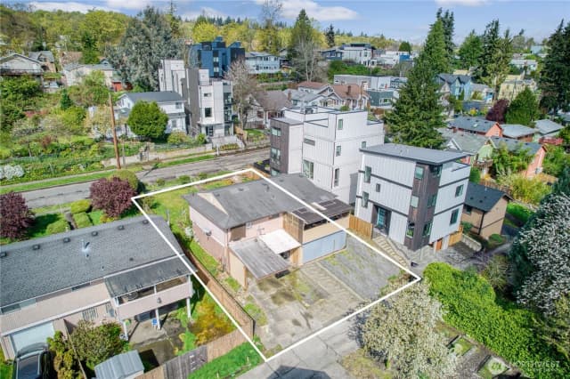 Property photo for 4560 34th Avenue S, Seattle
