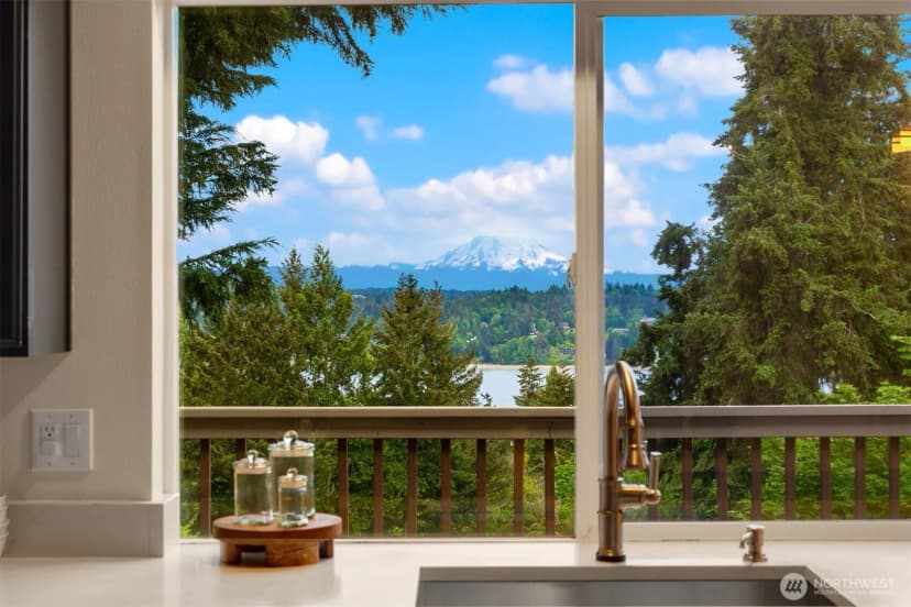 Property photo for 8226 Granite Drive Nw, Gig Harbor photo 3
