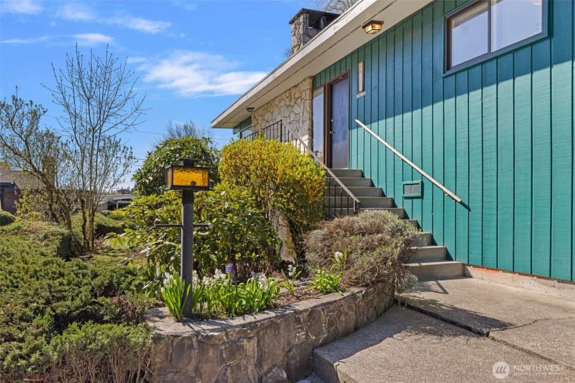 Property photo for 19237 35th Avenue S, Sea Tac photo 28