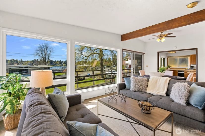 Property photo for 19237 35th Avenue S, Sea Tac photo 3