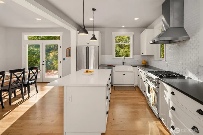 Property photo for 10060 Ne Springwood Lane, Bainbridge Island photo 12