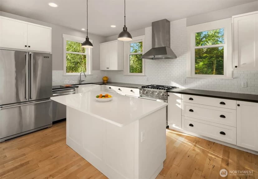 Property photo for 10060 Ne Springwood Lane, Bainbridge Island photo 11