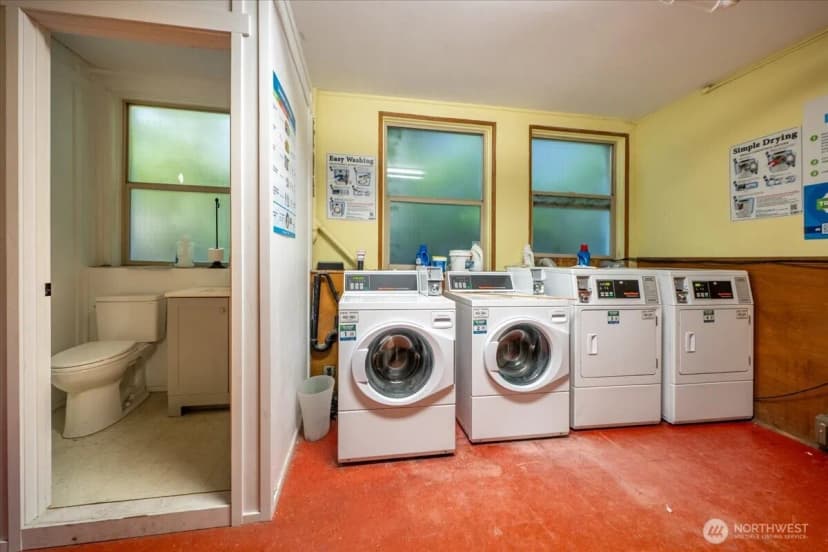 Property photo for 7 Harrison Street #20, Seattle photo 18