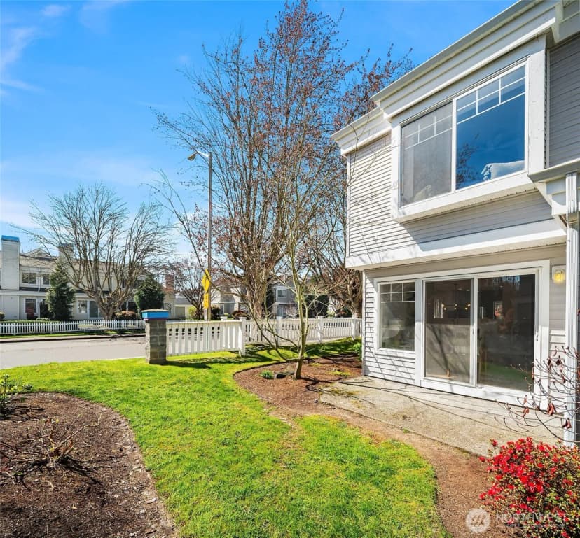 Property photo for 5505 S 236th Place, Kent photo 18