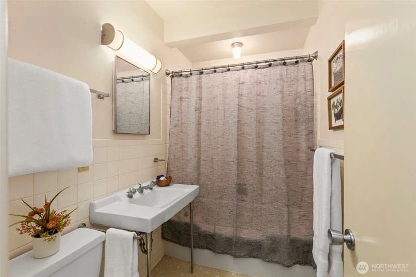 Property photo for 9428 Tracyton Boulevard Nw, Bremerton photo 19