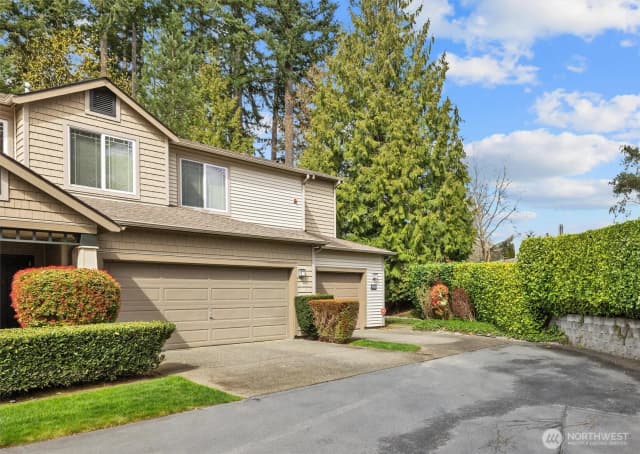 Property photo for 4401 248th Lane Se, Issaquah photo 3