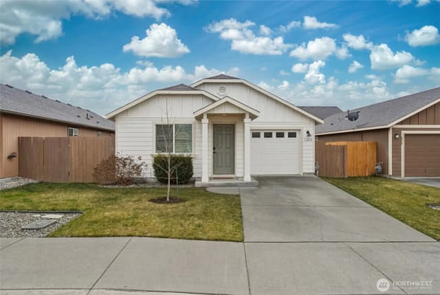 Property photo for 1203 Sw Carver Street, College Place