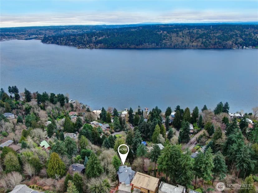 Property photo for 13542 40th Avenue Ne, Seattle photo 6