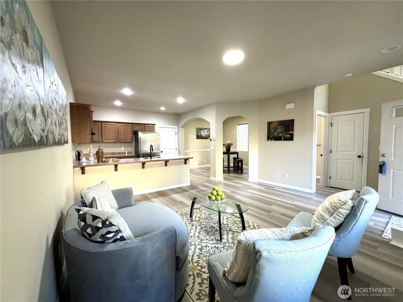 Property photo for 367 Graham Avenue Ne, Renton photo 17