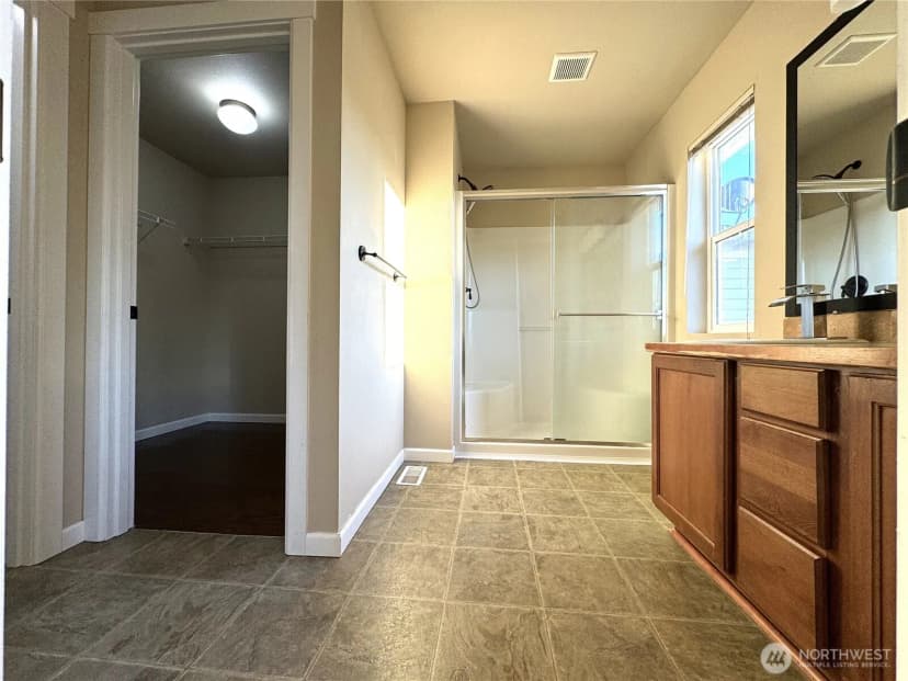 Property photo for 367 Graham Avenue Ne, Renton photo 22