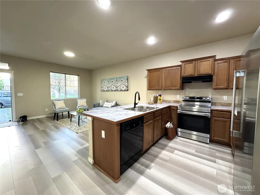 Property photo for 367 Graham Avenue Ne, Renton photo 11
