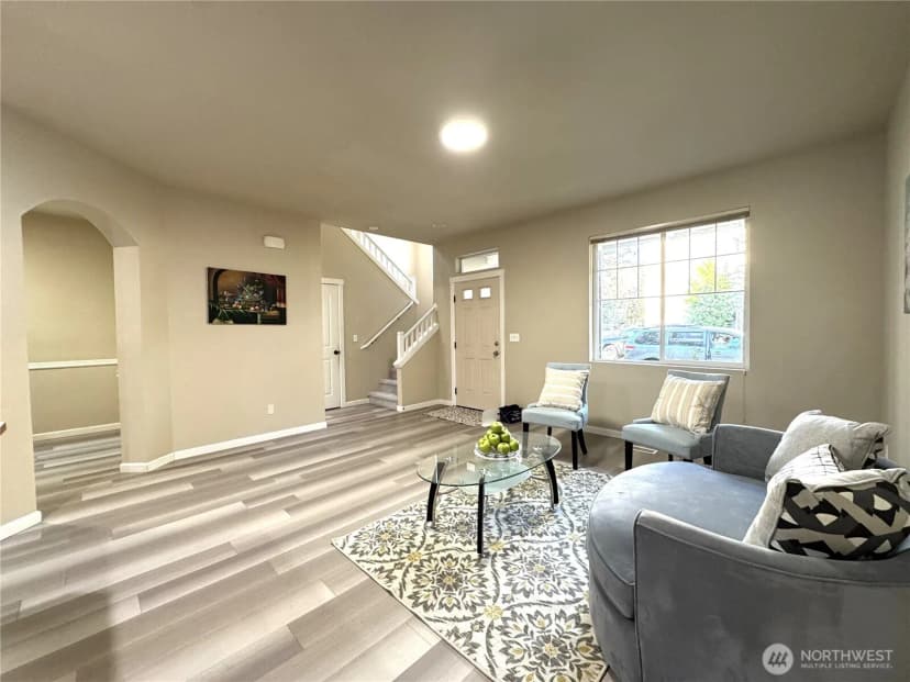 Property photo for 367 Graham Avenue Ne, Renton photo 4