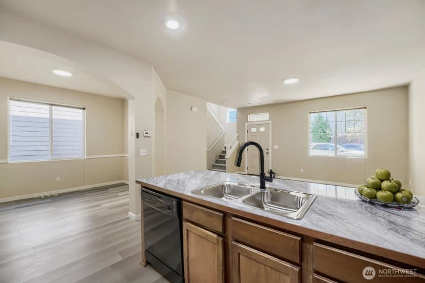 Property photo for 367 Graham Avenue Ne, Renton photo 35