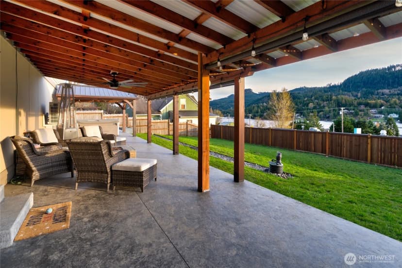 Property photo for 18180 Freedom Lane, Mount Vernon photo 31