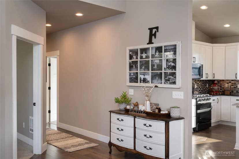 Property photo for 18180 Freedom Lane, Mount Vernon photo 13