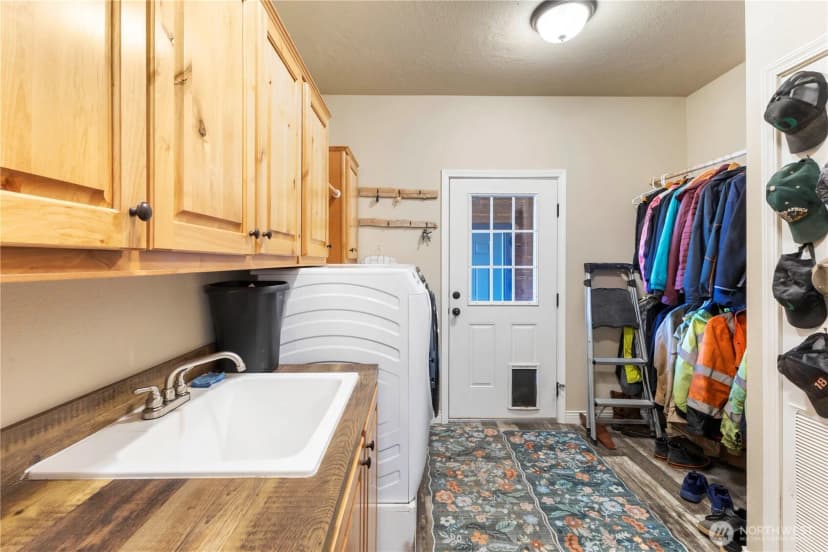 Property photo for 13113 Algyer Road Se, Rainier photo 24