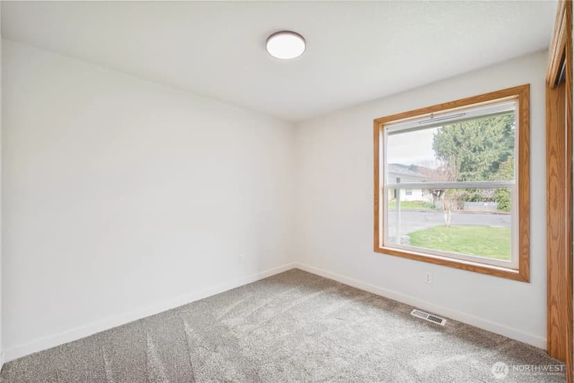 Property photo for 130 Dehning Drive, Woodland photo 11