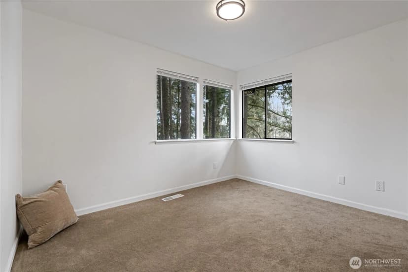 Property photo for 4806 Sunrise Beach Road Nw, Olympia photo 17
