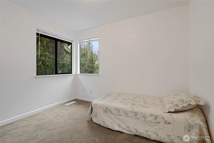 Property photo for 4806 Sunrise Beach Road Nw, Olympia photo 15