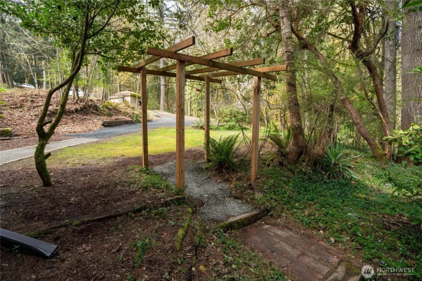 Property photo for 4806 Sunrise Beach Road Nw, Olympia photo 32