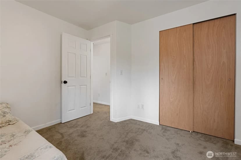 Property photo for 4806 Sunrise Beach Road Nw, Olympia photo 16