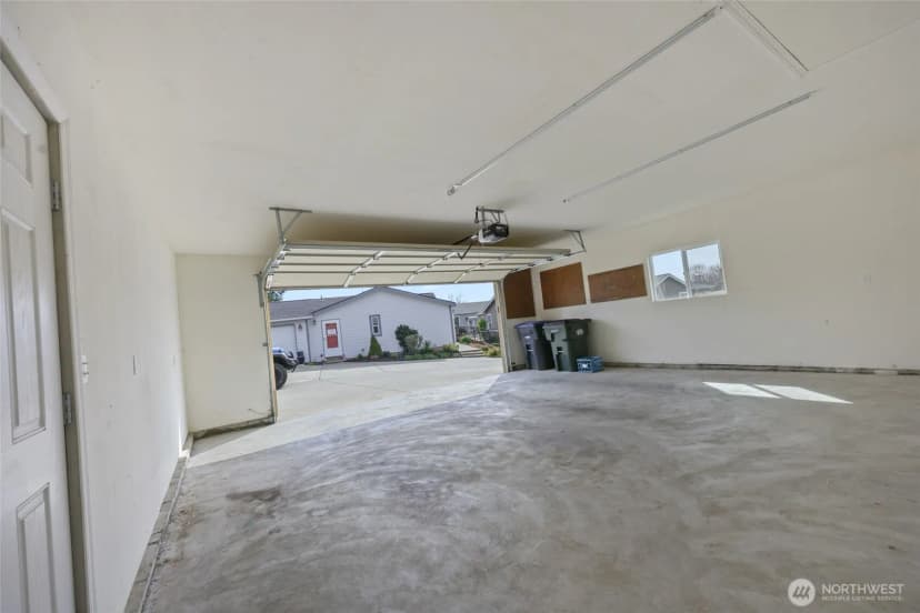 Property photo for 3516 Meadowbrook Lane Se, Lacey photo 23